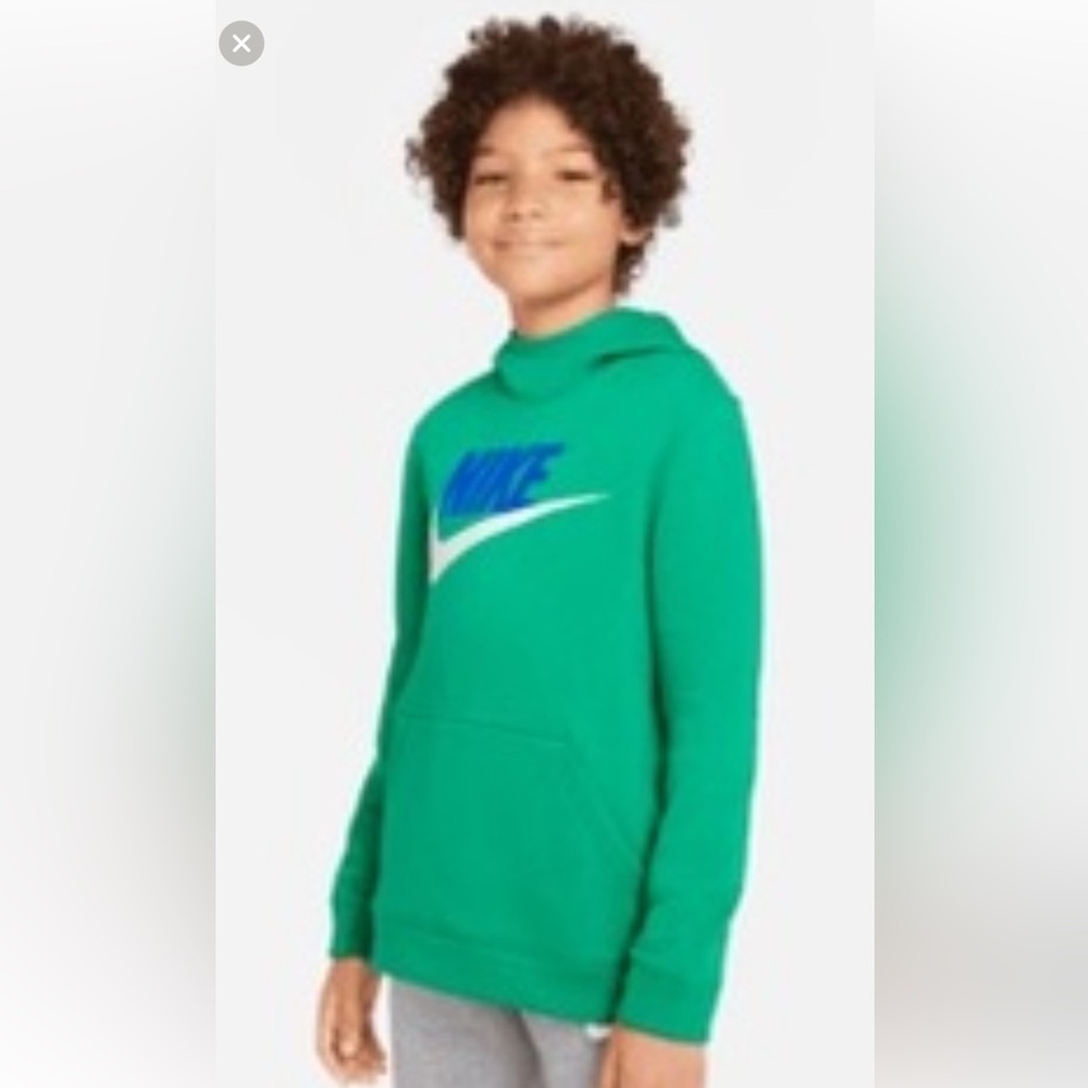 NWT Nike Big Kids’ (Boys’) Size Large Pullover Hoodie Sportswear Club Fleece